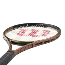 Wilson Blade 104 V8 Turnierschläger 12 Wilson Blade 104 V8 Turnierschläger -Tennis-Peters 03695000 11
