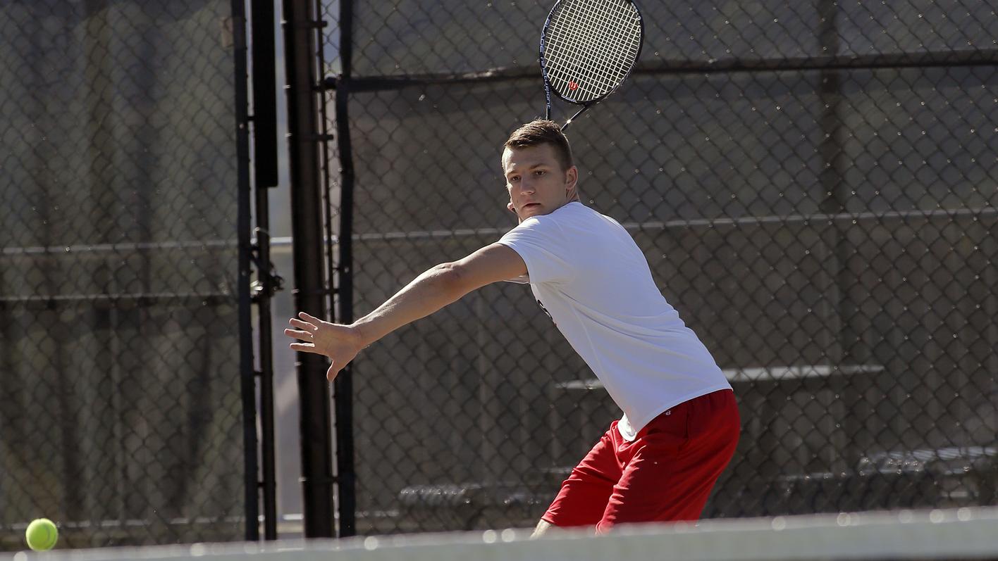 Tennis-Peters -Tennis-Peters crop